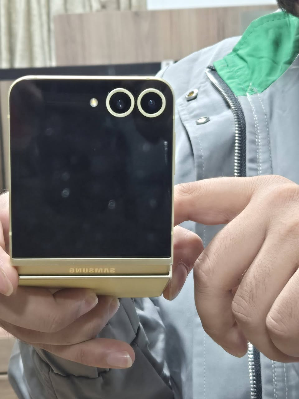 شعدك مراوس ادخلي فرق اخذ لو راس براس اذا جهاز حديث *********** متواجد واتساب رصيد مازمجر مكاني بغداد
