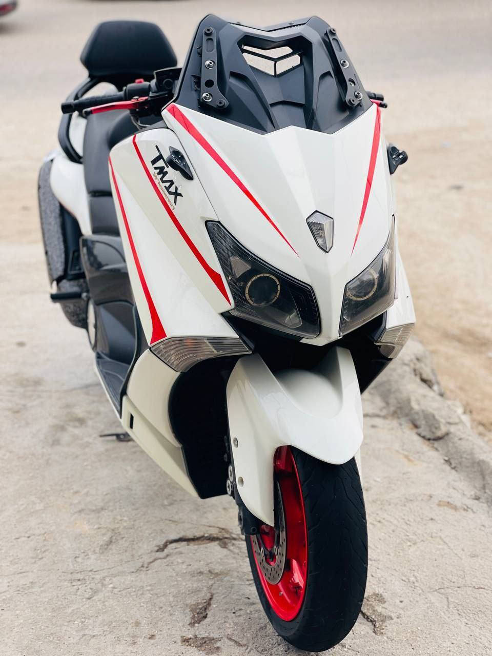 تي ماكس 2014 خمسينية
مكفوله كفاله بدون اي نقص
ماشيه 14 الف فقط
للبيع او مراوس ب ابطح حسب القناعه
مكاني كربلاء طوريج السعر 43 وبيه مجال ***********
