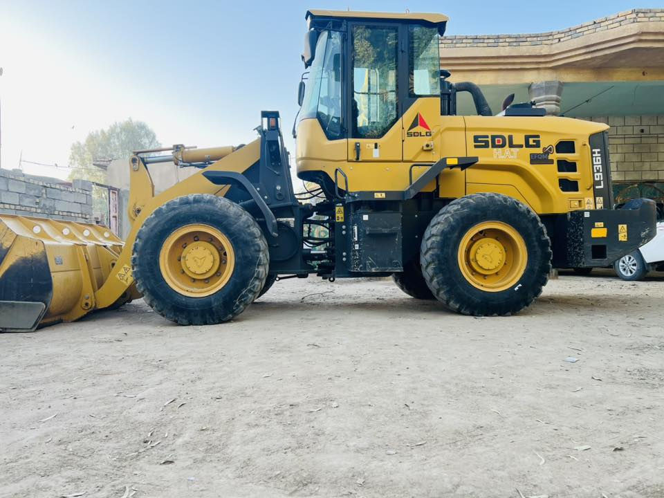 شفل للبيع حجم 36 موديل 2023 مكفول ما مفتوح ولا برغي***********
