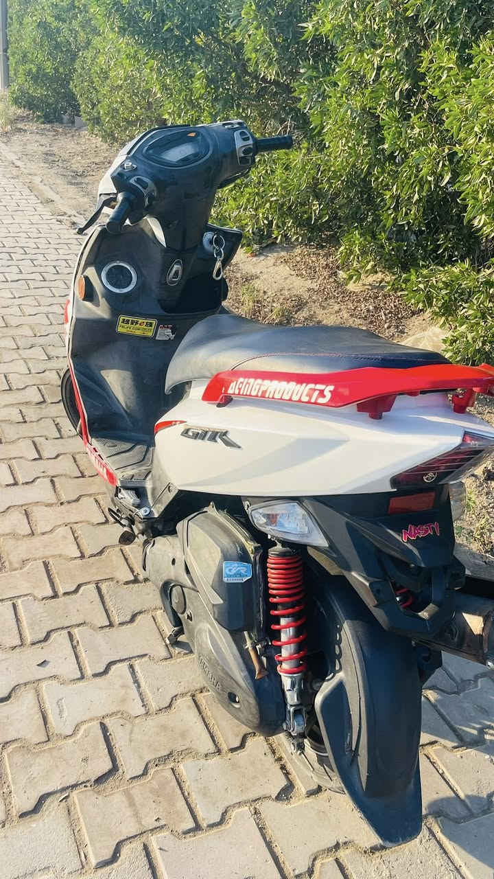 سلام عليكم شباب دراجه جي تي آر للبيع نظيفه وخير من الله كل نقص ما بيها دراجه مكينه فول وحلوه مكاني بغداد ***********
