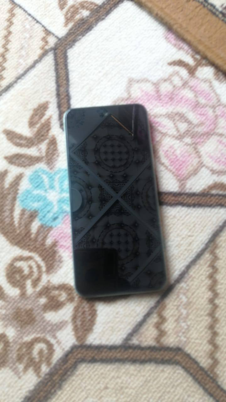 انفنكس هوت 60i جهاز نضيف سعر 160قفل رقم الهاتف ***********
