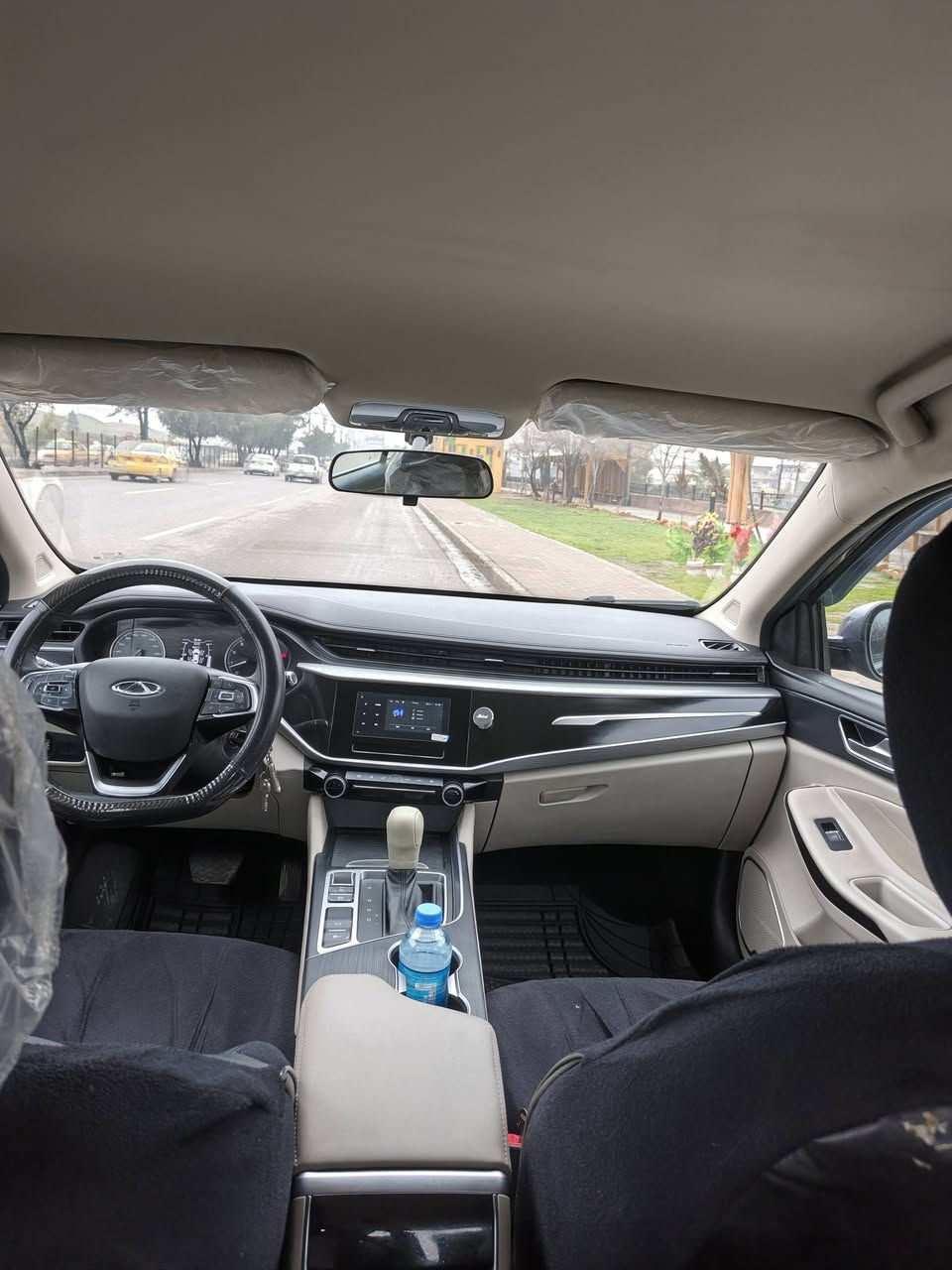 شيري اريزو 5 موديل 2025
فئة الستندر رقم اربيل شرط التحويل باسمي السيارة والسيارة داخل الضمان  وصيانة 6 سنوات بلشركة 

سيارة  اخت زيرو ماشية 21 الف كيلو بعدهة بجيس جديدة مكفولة كفالة عامة ما عده بيها شخط بلجاملغ ورصعه بلبوند

العنوان موصل للعلم كلش خوش سيارة شيري الاريزو تبريد ثلج طسة ناعمة حديد قوي سعر 105  /***********
