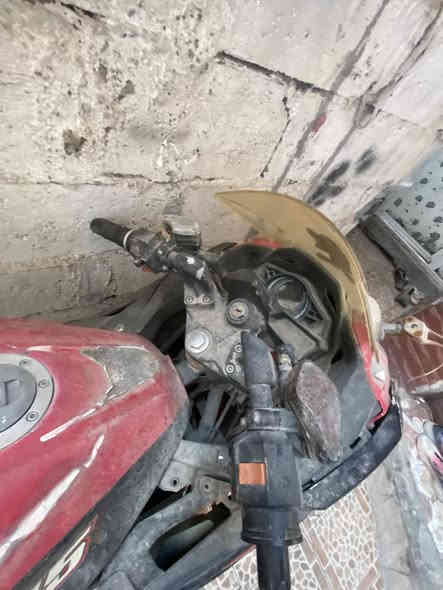 سلام عليكم دراجه بطح شحن بطح شحن موديل 2023 نقص بطاريات وملف خلفي 
يرادله ترتيب كفراته كله كامله مكمله مابيهن لا كسر ولا نقص كلهن موجدات عقل مالته موجود 
يرادله ب ٤٠٠ وبي مجال شراي يتصل مكاني بغداد حي الجهاد 
الاتصال *********** غير متواجد ع انترنيت فقط رصيد 
شراي يتصل ملاحضه دراجه ماخذيه ب ١٦ ورقه
