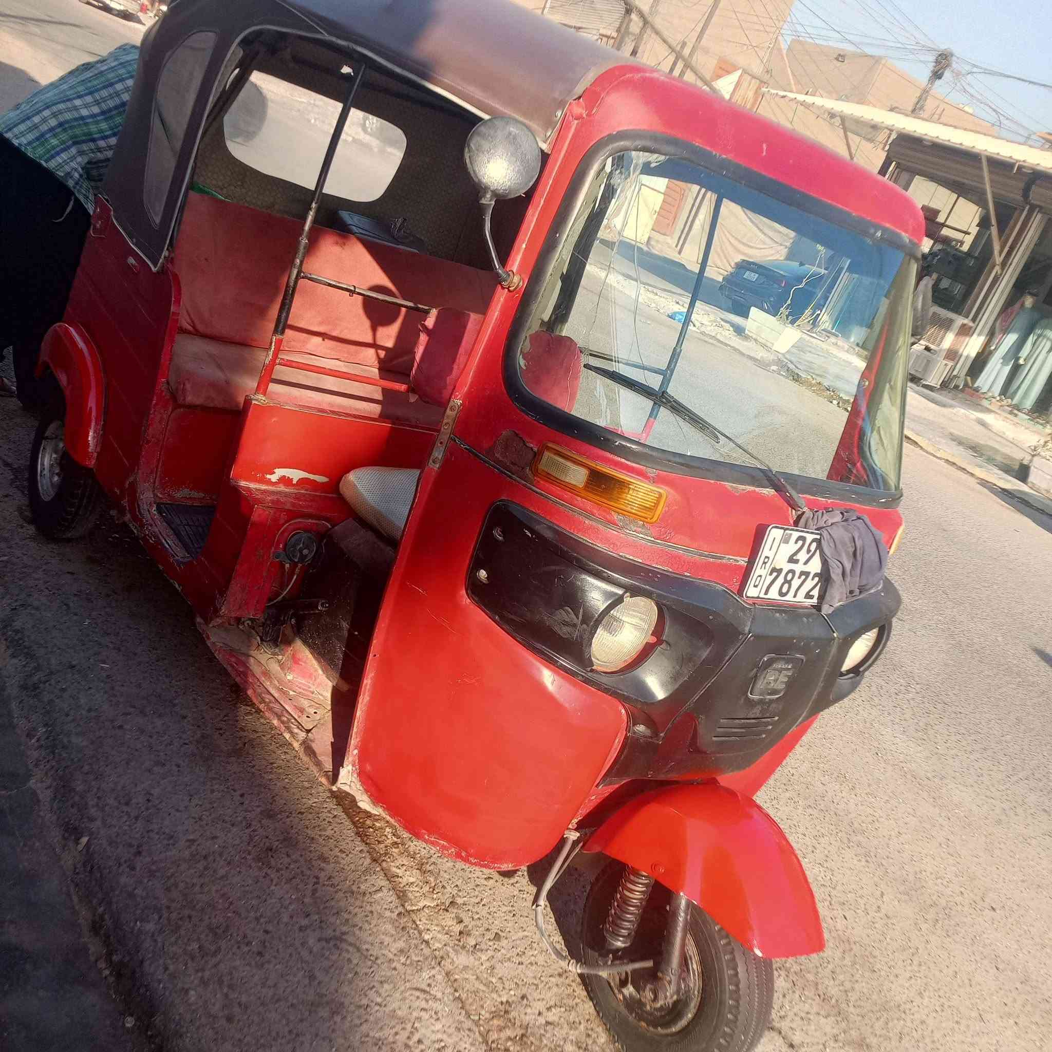 تكتك،البيع،موديل17،رقم،نكليزي،واسط،تكتك،بلاديه،خير،من،،الله،المكان،بغداد،السعر3500,وبياه،مجال،***********
