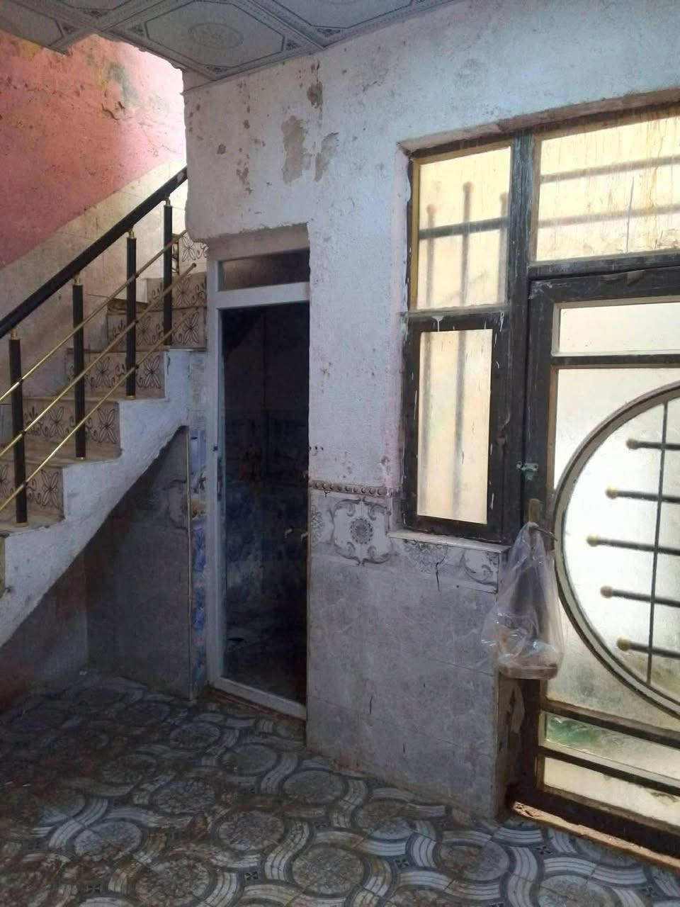 (ع..163 )
بيت للايجار  (،50 متر) حي النداء شارع المجمعات خلف اسواق فدك  
سعر الايجار 150 الف 
يحتوي على طابق واحد 
غرفه.  مطبخ   صاله   صحيات
اجور الماء والكهرباء على صاحب الدار.... كلوله من طرف علي علي امانه ابو فاضل  
للاستفسار ..***********
*********** مكتب /ابو /ع
