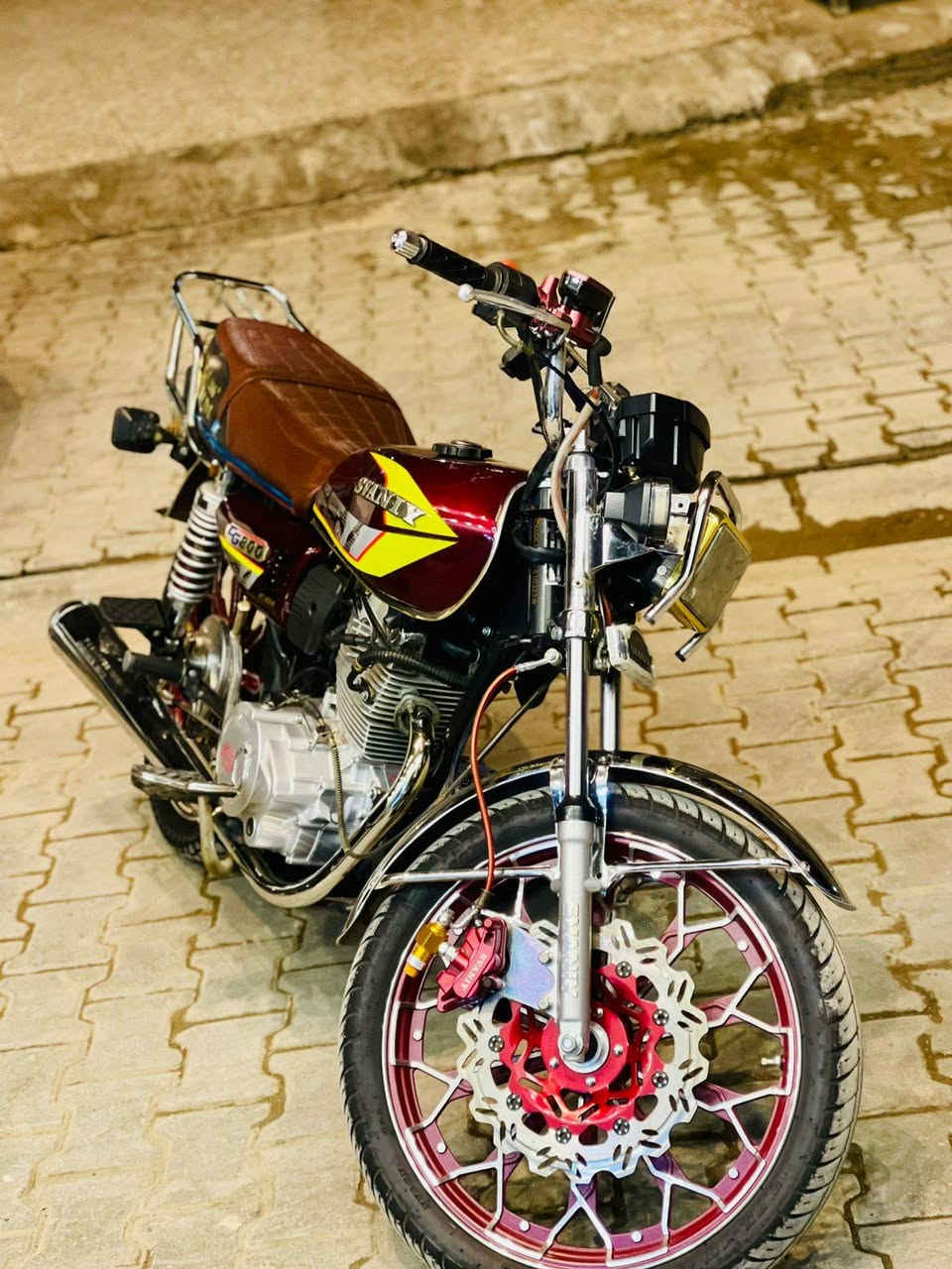 سلام عليكم سيفان 5كير  موديل 2025 اوراقها موجوده الدراجه ما مشتغله من الدوام للبيت فقط مكينه200 ما مفتوحه استمريت اسبوع  عله دهن بدون ذكر اسماء صار بيها تبخير فقط كهربائيات شغاله كلها بس يرادلها باتري الدراجه خير من الله نضافتها 100/95 تايراتها جددد
الدراجه بيها تبخير او عوزها باتري او قمجي مال كلاج فقط لا غير كلهن يكلفان 70 الف اني ما مسويهن لين  اريد ابيع مكينه ما مفتوحه تأخذها انته تفتحها بيدك يبدلك لاستيك ولف فقط

 السعر

 600 او بيها مجال للشراي  مستعجل علبيعه متوازي عله اقصاد

 العنوان بغداد العبيدي  وذا بليل متواجد بزيونه. بلغدير 
*********** بي وتساب فقط 
. 
*********** اتصال أو بي وتساب 

مستعجل عليها
