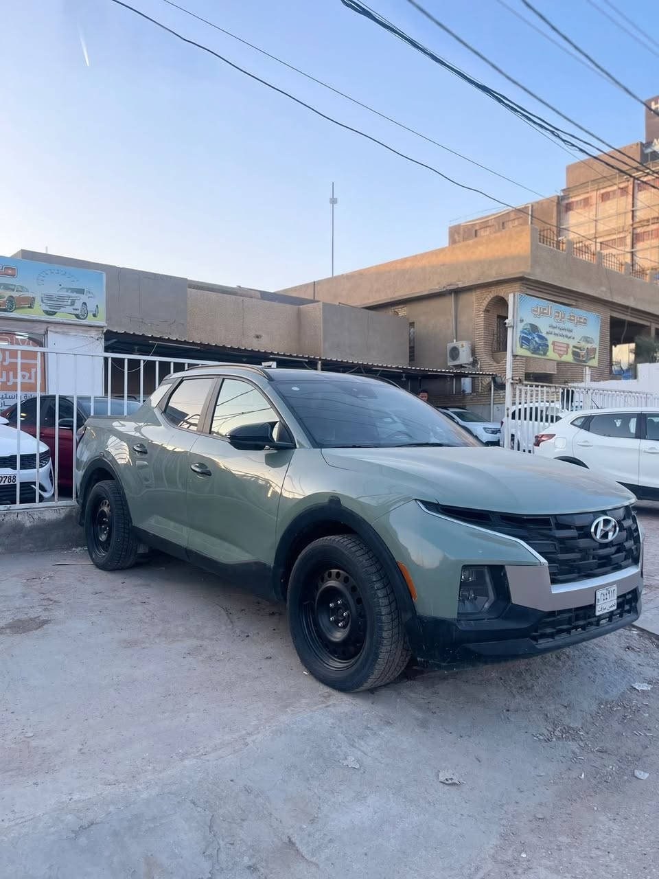 السلام عليكم
 بيك اب  سنتا كروز 2023 لمتد وارد امريكي

حجم المكينه : 2500 تيربو 🚀 
المسافه المقطوعه : 16 الف ميل  
الضرر : جاملغ تبديل وباب صبغ وبنيد 

المواصفات 
1. فتحه 
2.بصمه + بصمه بيبان 
3. كشن كهرباء 
4. ويل كب 
5.رادارات 
6.تشغيل عن بعد
7.كرايب جلد
8. لايتات زنون
9. اشاير بالمري
10. تحكم ستيرن 
11. كشن تبريد تدفئه 
العنوان //السماوه حي الحسين لاربع سايدات 
 
معرض برج العرب لتجارة السيارات 
للاتصال 

***********
***********
