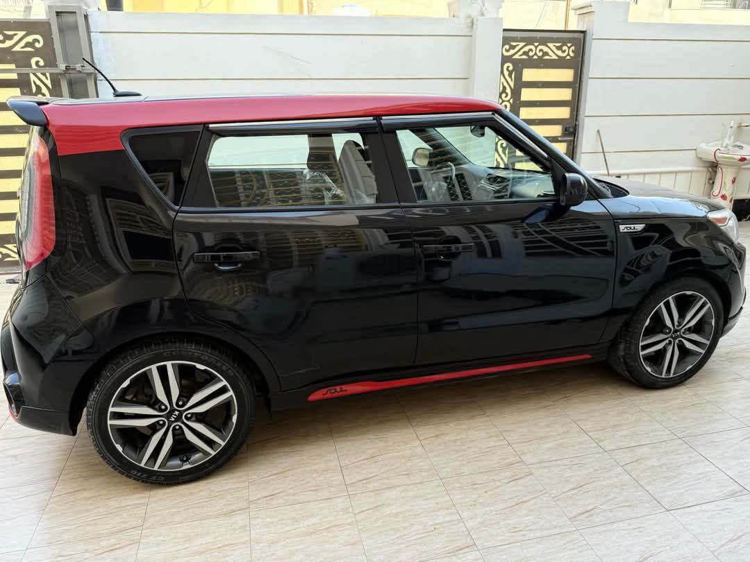 السلام عليكم
كيا صول موديل 15 فئه Plus  اعلى فئه فول مواصفات  
مكينه 2000 / كير AT
- بنوراما
-شاشه دجيتال اصل 
-كامره خلفيه 
- تحكم ستيرن 
- مودات قياده 
- لدات اماميه خلفيه 
-داخل اناره محيطيه متغير مع الصوت 
- السياره ماشيه 102 فقط 
التفصيل والسونار داخل المنشور 
السياره ليبل واحد فقط بارد بيها بدون تبديل اي قطعه او صبغ 
مرقم بابل دولي بأسمي شرط التحويل
مكان السياره بابل 
للاستفسار/ خاص او الاتصال ***********
