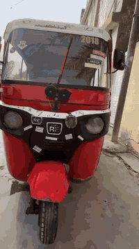 تكتك باجاج للبيع ١٨ أوراق تكتك خير من الله ماناقصهه شي ٠٧٧٢٨٧٥٣٢٠٢