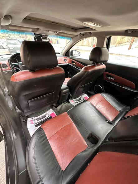 السلام عليكم شوفر كروز موديل 2010خليجي محرك 1600كير6نمررقم سليمانية رقم جديدبأسمي شرط التحويل داخل جلد بطارية جديدةبيهة قطع صبغ بدون ضربة نفس السونارالسعر 72 العنوان الامين الثانية شارع نواب الضباط 
المبايل ***********
