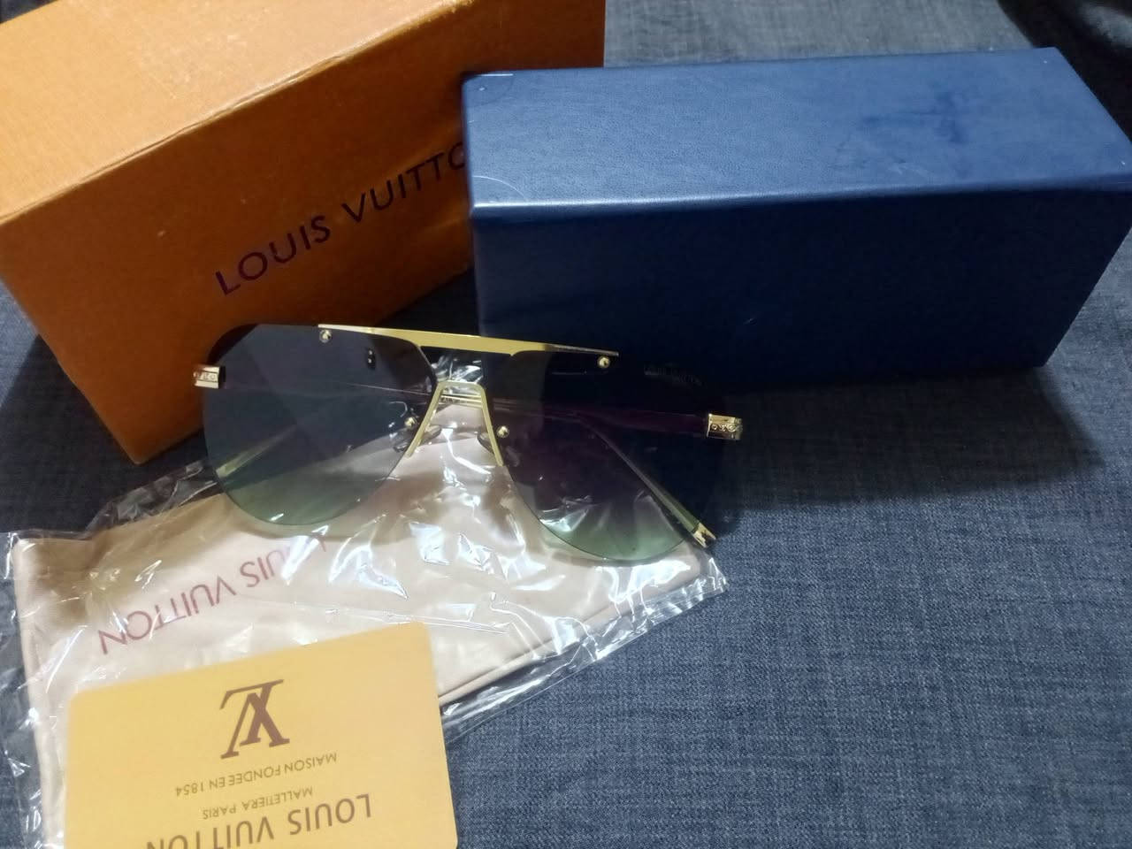 نظارات ماركة  لويس مختمه بالكامل


**إذا كنت صاحب هذا الإعلان وتريد حذفه لأي سبب، رجاءا أرسل رسالة إلى الدعم الفني**