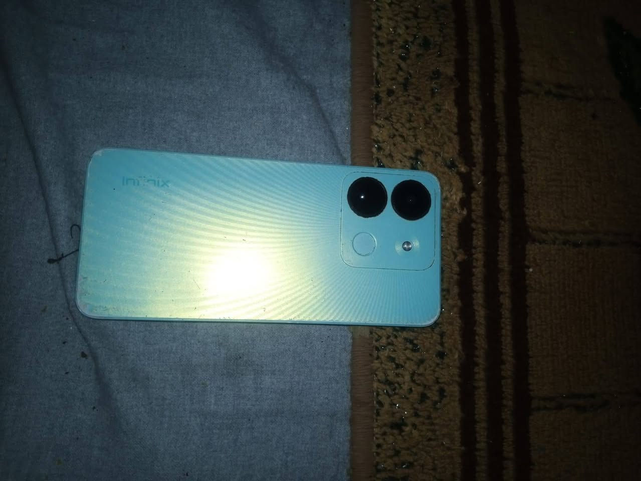 تلفون للبيع
سعره 75 وبي مجال مكاني كوت


**إذا كنت صاحب هذا الإعلان وتريد حذفه لأي سبب، رجاءا أرسل رسالة إلى الدعم الفني**