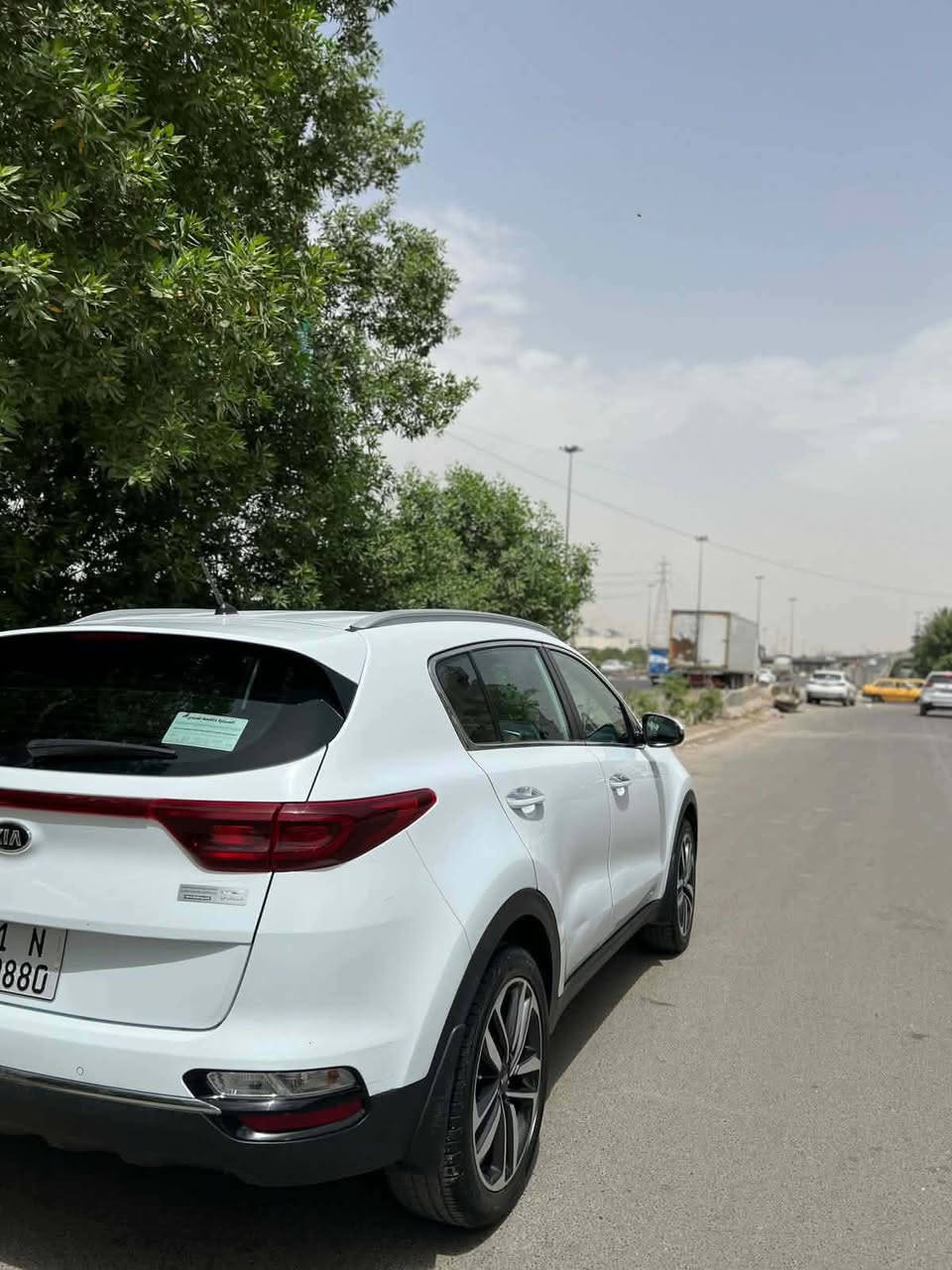 سبورتج موديل 2019٠ خليجي
مواصفات معروفه

حساسات امامي وخلفي 

مري شفط اشاير بالمري 

نظام ترحيب 

شاشه اندرويد مع كامره 

ويل ١٩ انج 

ماشيه 73الف كم 

محرك 2000 دوش مكفول  

فقط بيه طخه باب الخلفي موجوده بصور 

رقم بغداد جديد 

سنويه وهزه جديده 

وبسمي مكان بغداد 

سعر 190$وبيه مجال بسيط 

اتصال ***********

موقع بغداد حي الخضراء …
