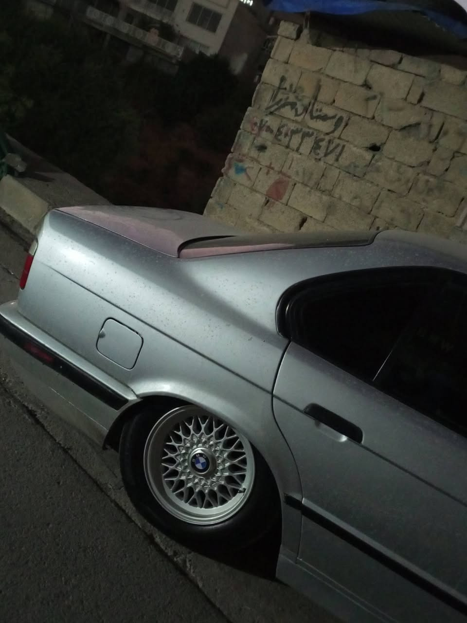 پێشەکی بەناوی خوای گەورە خودا بکاتەقسمەتی هەموو لایەک بۆفرۆشتن 95بەس ناو جلد نیە مەنەفێست گێڕوو مەکینەو موسوو بڕاوە بەشەرت پێش کەپس یەک جەمپی خەفیفی پشتی هەیە تەزرەی هەیە هەموو گیانی بەشەرت ئەوەی مشتەریە چات بکا یان تەلەفون بکا لە سۆرانم ***********
