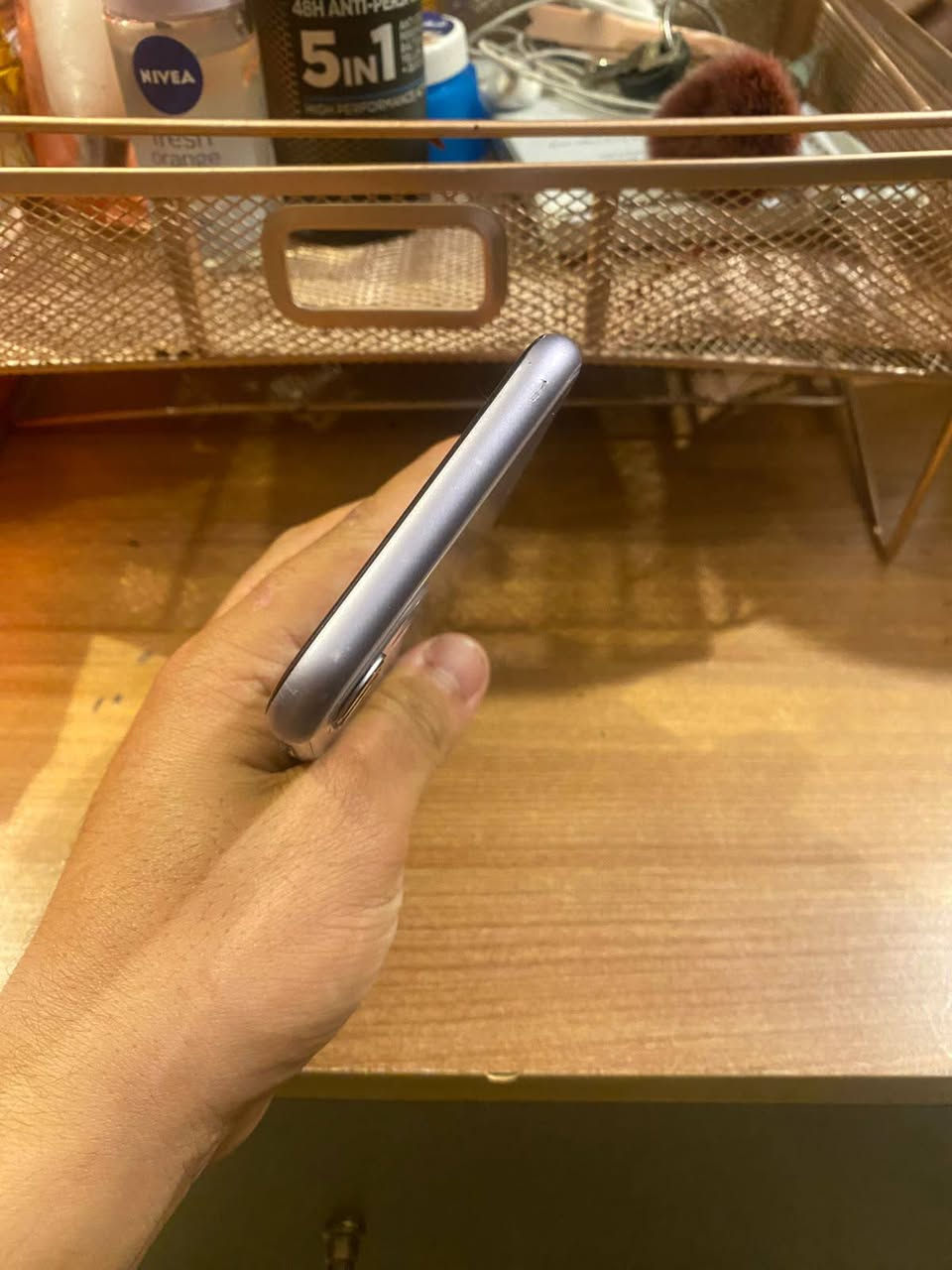 11 عادي
ذاكرة 128 
بطارية 81 ممبدل بي شي 
مجرد طفو فتحو كلولهم بورد ف ابيعلك فحم طافي فحم لدكلي شبي مابي 
جهاز شاشة ل اصلية كامرات فيس ايدي سماعات كلة شغال ابيعلك تفصيخ 
سعرة 80 الف بي مجال حك جيتك 
مكاني بغداد الدورة 
رقمي ***********
