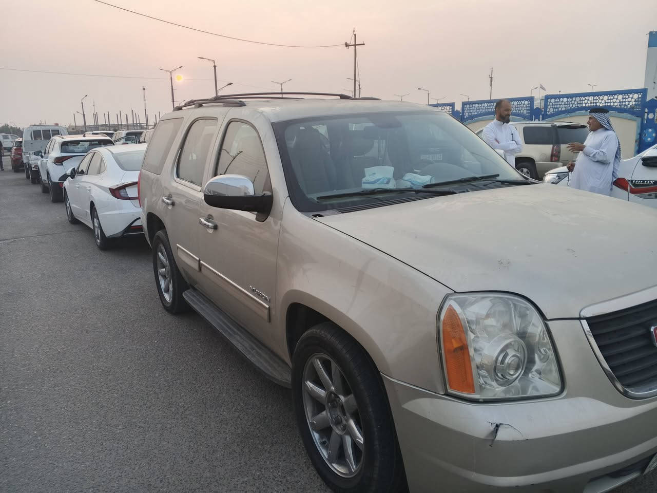 سلام عليكم 
للبيع يوكن خليجي مكفوله كفاله عامه ماشيه 107 اصل مديل 2014 اصل لا معلايه ولا شي السعر 280 وبيه مجال ***********
