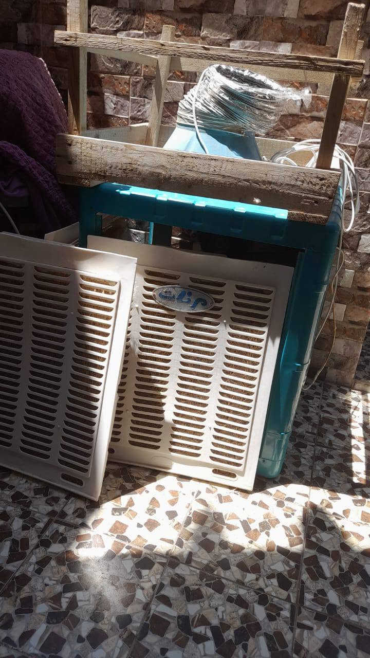 مبرده لبيع نضيفه كلشي مابيه هيه ميز ولخرطوم السعر 120 وبيه مجال***********
