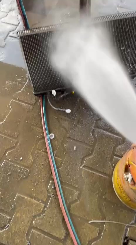 من اعمال اليوم تبديل غزانات راديترات مع سلكون حراري اصلي مع ضمان خبره في العمل من تسعينات
***********
*********** 

العنوان ناحيه القياره مقابيل ازياء عدنان شويخ
