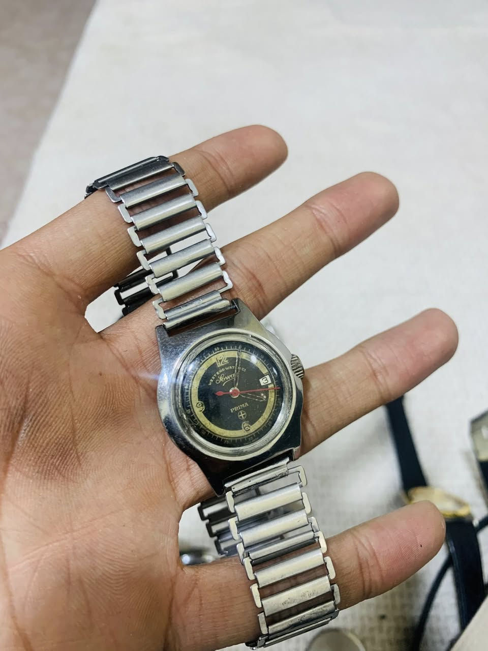 سلام عليكم ساعات ساعه ابيعهم سايكو ثنين  وفنتج ٣ والبقيه ماركات عاديه مكاني بغداد متوفر توصيل


**إذا كنت صاحب هذا الإعلان وتريد حذفه لأي سبب، رجاءا أرسل رسالة إلى الدعم الفني**