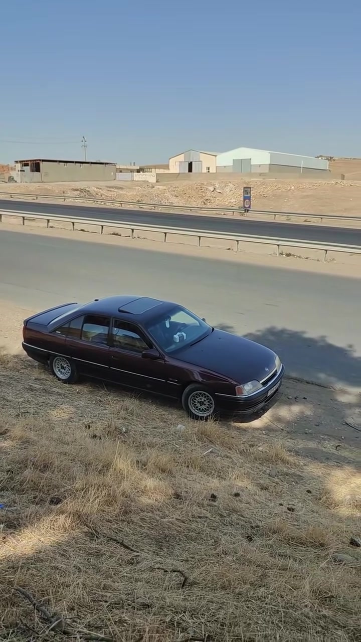 سلام عليكم 👋🏻
للبيع اوبل اوميكا 🚗 او مراوسه 
موديل 1992👆🏻
رقم كركوك مشروع وطني بسمي
محرك مجفتها جديد لاصرف ولا بخار صوت جعب قليل
كهربائيات كامل 
باتري جديد
اربع تايرات جديد 
دواخل نضيف زين
مسجل سماعات جديد
سعر 38 بي مجال قليل 
مكان كركوك ناحية تازه 
***********
