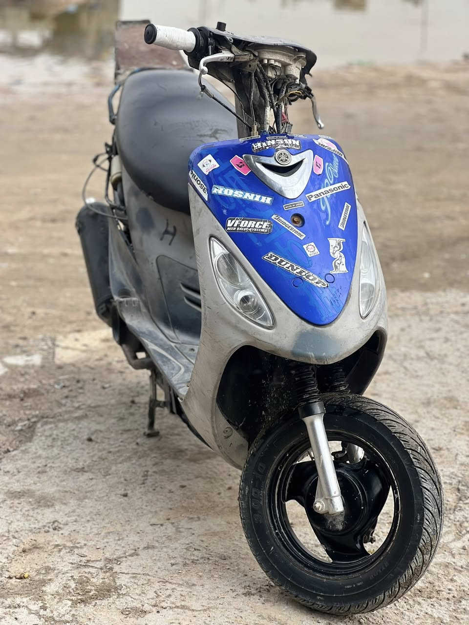 سلام عليكم ماكس منغولي للبيع دراجه بلاديه 49ما مفتوحه كرهبايت كله شغاله سلف هندر دراجه دراجه حربي بدون غراض سعر 350قفل قفل بدون عمله مكان كربلاء حي سلام


**إذا كنت صاحب هذا الإعلان وتريد حذفه لأي سبب، رجاءا أرسل رسالة إلى الدعم الفني**