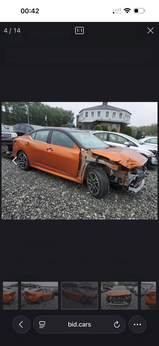 سێنترا 2025 SR بیلادی سەقف ڕەش
تەنها ٢،٠٠٠ ڕۆیشتووە بێ ناوگرتن ئێرباگ کامل بیلادیە نەتەقییوە
دوو پارچەی بۆیاغە 
بەرد رادار رەقەمکردن هەموو شتی بەشەرتە 

نرخی 142 وەرەقەیە 
٩٠ ڕۆژ مەجالی لەگەڵە بۆ رەقەمکردن
*********** شوێن هەولێر
