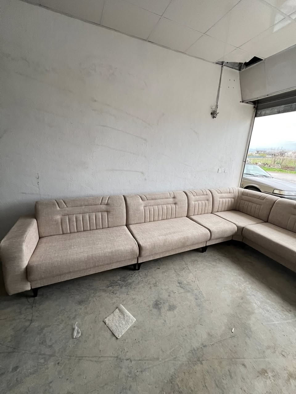 تاقم L ١٠  نەفەری تازەیە دەستی دوو نیە

تەنها لە مەخزەن دانراوە کامل مەوادی ئەسڵیە 
 
نرخی ٥٨٠ هەزار 

***********
لە جوارقورنەیە.
