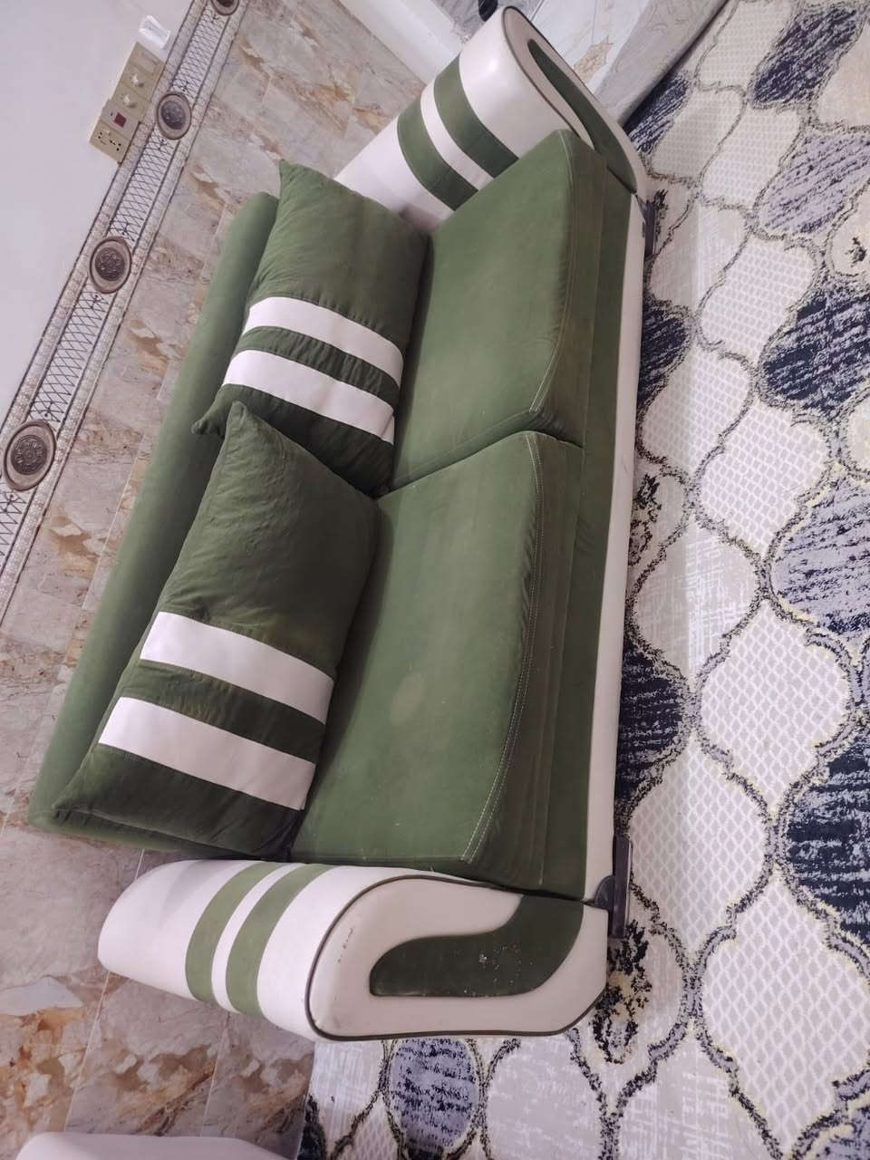 بيع شراء مراوس 

تخم قنفات تركي سرير مخزن 7مقعد السعر 270
العنوان كربلاء ملحق. الفارس للاستفسار ***********
