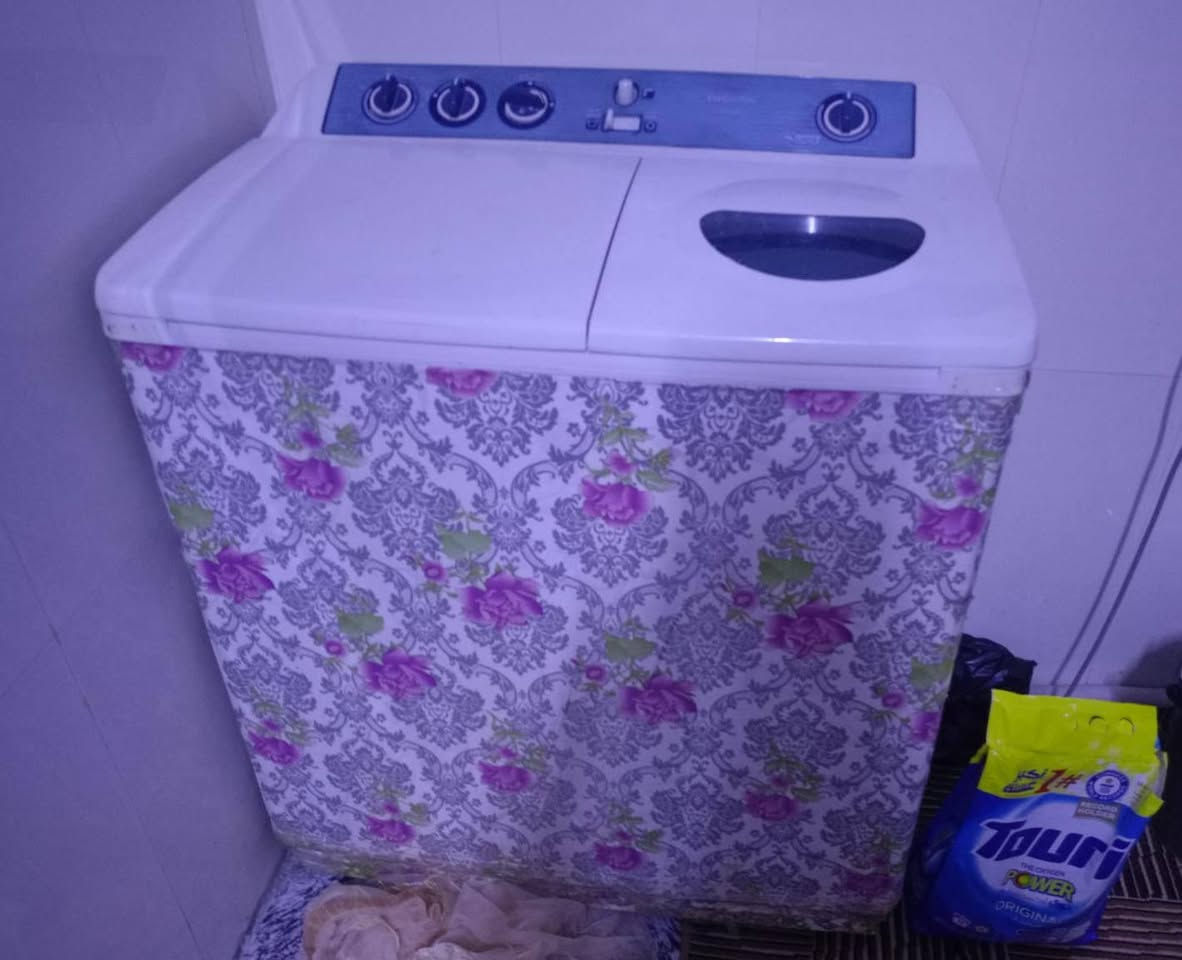 غساله ام الحوضين نوع توشيبا نضيفه غسل وتنشيف السعر ب ٧٥


**إذا كنت صاحب هذا الإعلان وتريد حذفه لأي سبب، رجاءا أرسل رسالة إلى الدعم الفني**