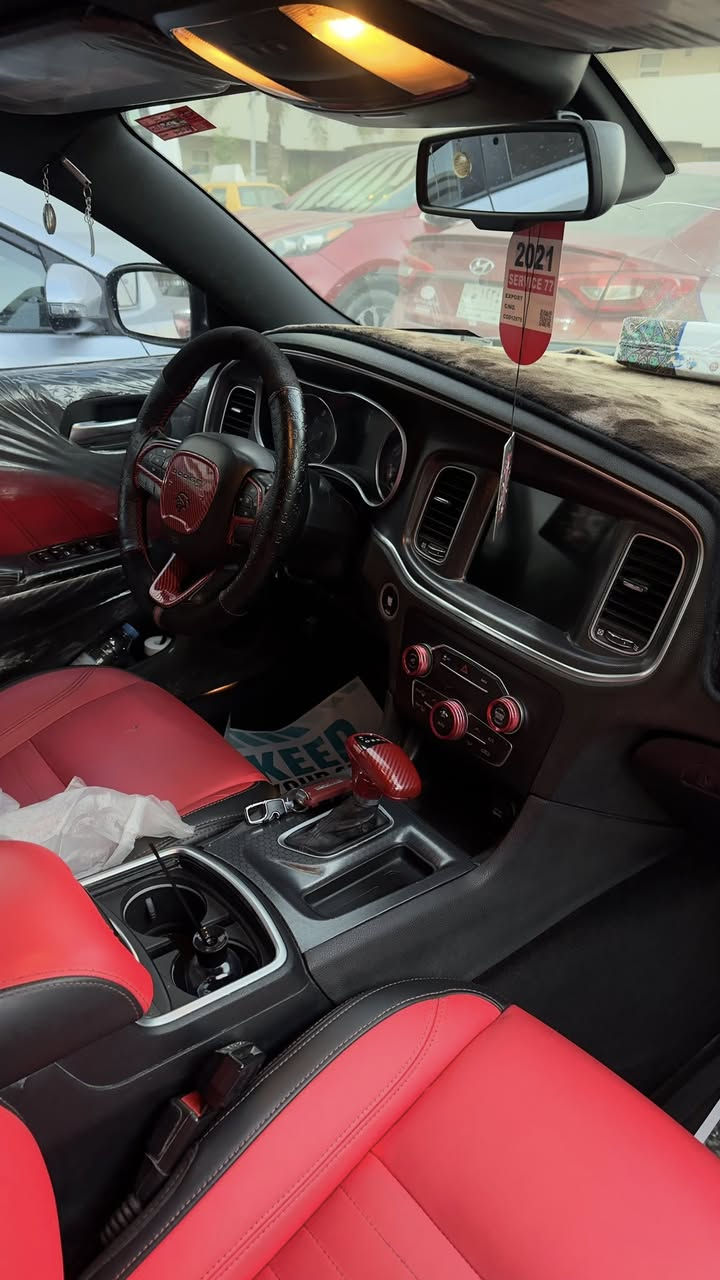 سلام عليكم من رخصة الأدمن اخوان مراوس بكامري رقم بغداد فقط 
جارجر 2015 اصل كندية داخلة كلين صار هنا حادث خلفي بسيط باب وجاملغ عندي سونار 

أخوان سياره كلش جديده بغداد ابسمي ماشية 145 mil حقيقي سياره كلش جديده كير مكينه تبريد كفالة شركة  سياره فول عدا الفتحه تو ويل السياره وسياره جديده ونضيفة مراوس كامري فقط آخوان بيع مابيع 

رقمي ***********
