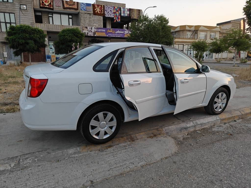 ئۆپترا مۆدێل 2012 گێڕ و مەکینە بەشەرت گێڕ عادی 186 هەزار ڕۆیشتووە دەعمی بۆ دەعمی بەشەرت دەعمیە کانیشی بۆیاخ نییە سۆنەرم داناوە بێ کرانەوە ڕەقەم تازەیە بەڵام سەنەوی بەسەر چووە چوار تایەی تازە سپێری دانەبەزیوە هەموو گیانی بەشەرت نرخ 76گەڵا و تەنها کەمێک مەعامەلە گۆڕینەوەش دەکەم بە ڕەقەم
ژ..م 
***********
*********** بنجوين, السليمانية
