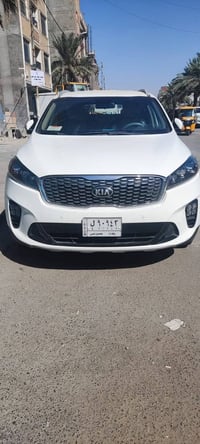 سورنتو موديل ٢٠٢٠  نص فول  سيارة مكفولة من الصبغ وكل شيء  مكاني بغداد ...