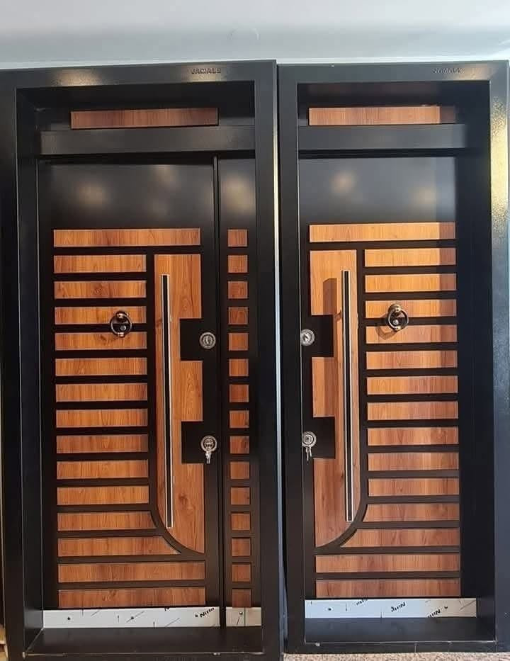 🚪Modern doors…حيث تبدأ اناقه المساحات مع

اختياراتك الراقيه تبدأ من هنا،حيث الجوده تلتقي بل تصميم العصري لتمنحك باباً يليق ب ذوقك الراقي.✨

✨تصاميم فخمه تناسب جميع الأذواق 
🛡️متانه عاليه ومقاومه للعوامل الجويه والتآكل 
🎨خيارات متعدده في الألوان والقياسات 
💵اسعار منافسه وجوده مضمونه100%

📍زورونا في بغداد_الدوره_البوعيثه_مجمع الحليم 

للاستفسار اكثر يرجى مراسله الصفحه💬او الاتصال على الرقم الآتي ☎️
***********
