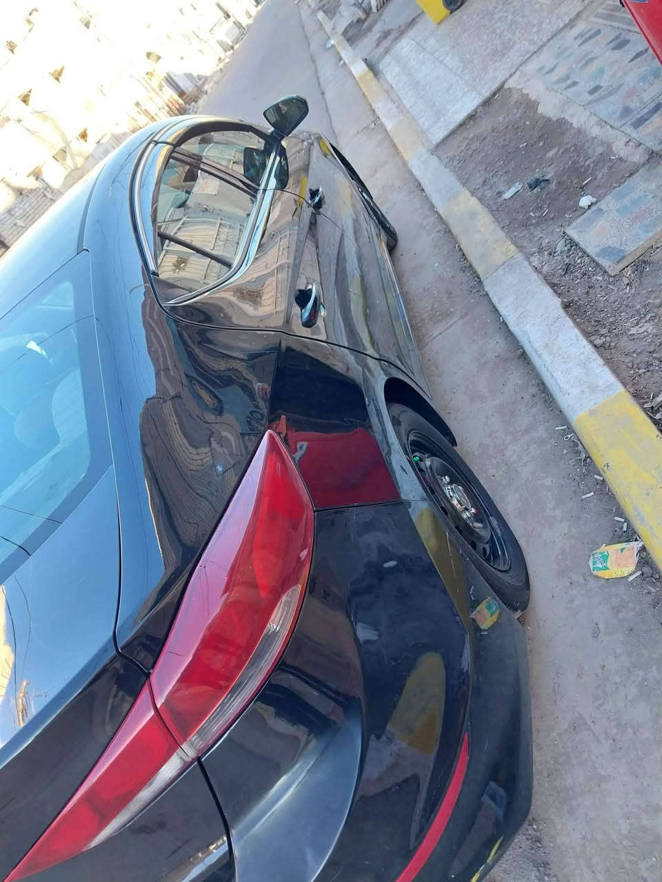 السلام عليكم
للبيع النترا وارد امريكي 
موديل ٢٠١٧ 
رقم اربيل تريد تحويل أو وكالة بكيفك 
مكينة ٢٠٠٠ دوش 
كير اوتو AT المرغوب
٣ قطع صبغ بدون دواخل
كلهه ليبل واحد 
ماشية ٩٠ 
مواصفات SE 
داخل لونين
تدفئة تبريد كهربائيات كلهه شغالة 
شاشة تاب 
وايضا بيهه شاشة داش كام 
تخم تاير جديد 
صدر امامي وخلفي جديد 
لايت عالي وناصي زنون اصلي 
السيارة جديدة ونظيفة  وجاهزة من كل نقص 
السعر ١٠٧ وبيهه مجال بسيط 
عنوان السيارة بغداد 
***********
