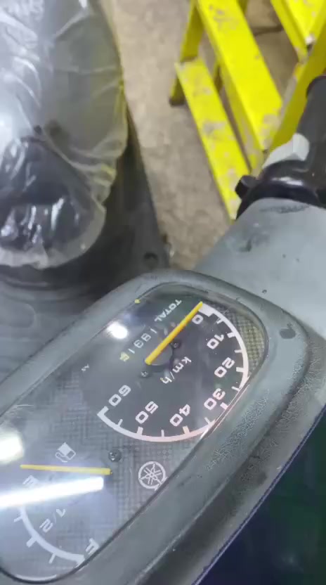 سلام عليكم بتره فحل خطين جديده بمعنئ الكمله صارلها 6 ايام طالعه حاويه مابيه اي نقص بعده بدهن اليابان برغي مامبدل بيها شلعه ومعدل ونعومه فول سعر خاص او تتصل مكاني ناصريه مركز ***********
