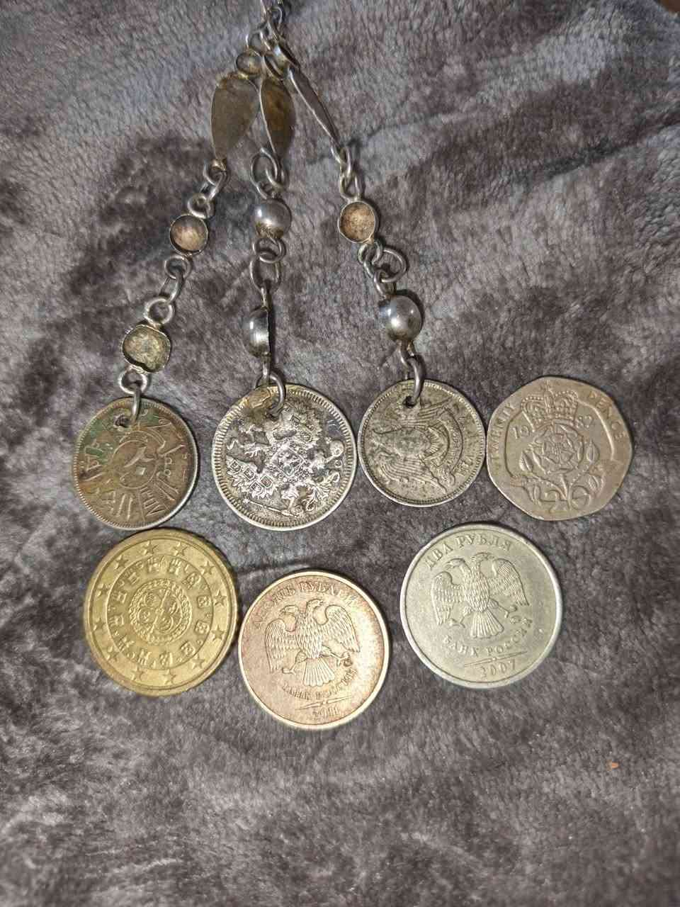 سلام عليكم البيع قطع نادره ومعروفه ويبهن قطع عمراهم 160 سنه رقمي وتساب ***********
