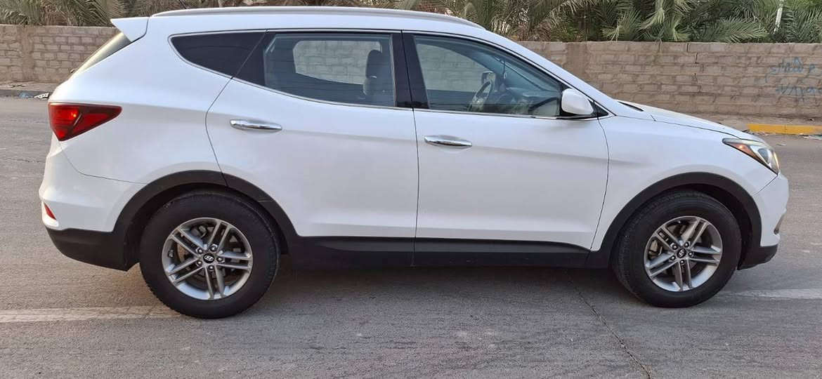 السلام عليكم سنتافي موديل 2018  وارد أمريكي حادثه من امريكا  ميكانيكي راجز مكينه سياره جديدة واستخدام شخصي كير ومكينه وحدادية وكشر مكفولات ما عدا خشم البنيد بي بارد  رقم السيار بابل انكليزي بسمي شرط التحويل  ترهم مراوس بسياره كوري ناصي  السعر 167 وبيه مجال مكان السيارة بابل  رقم الهاتف *********** واتساب
