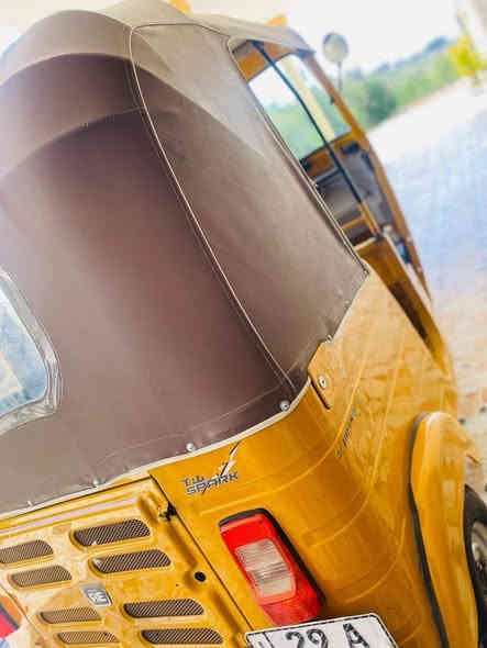 اللبيع تكتك 20كفاله عامه بس دوس معمره ولمكينه بوش بستم  مرقمه واسط تحويل ثاني يوم تكتك خير من الله 
تكتك كبل يل شغل ما ثب عليهه رب دينار تخم تاير السعر 6و200وبيه مجال 
اريد مراوس ب 21كون كفاله ومرقمه ستفسار نتصال عل ‏‪0784 442 4730‬‏عنوان واسط النعمانيه وتحياتي الى جميع
