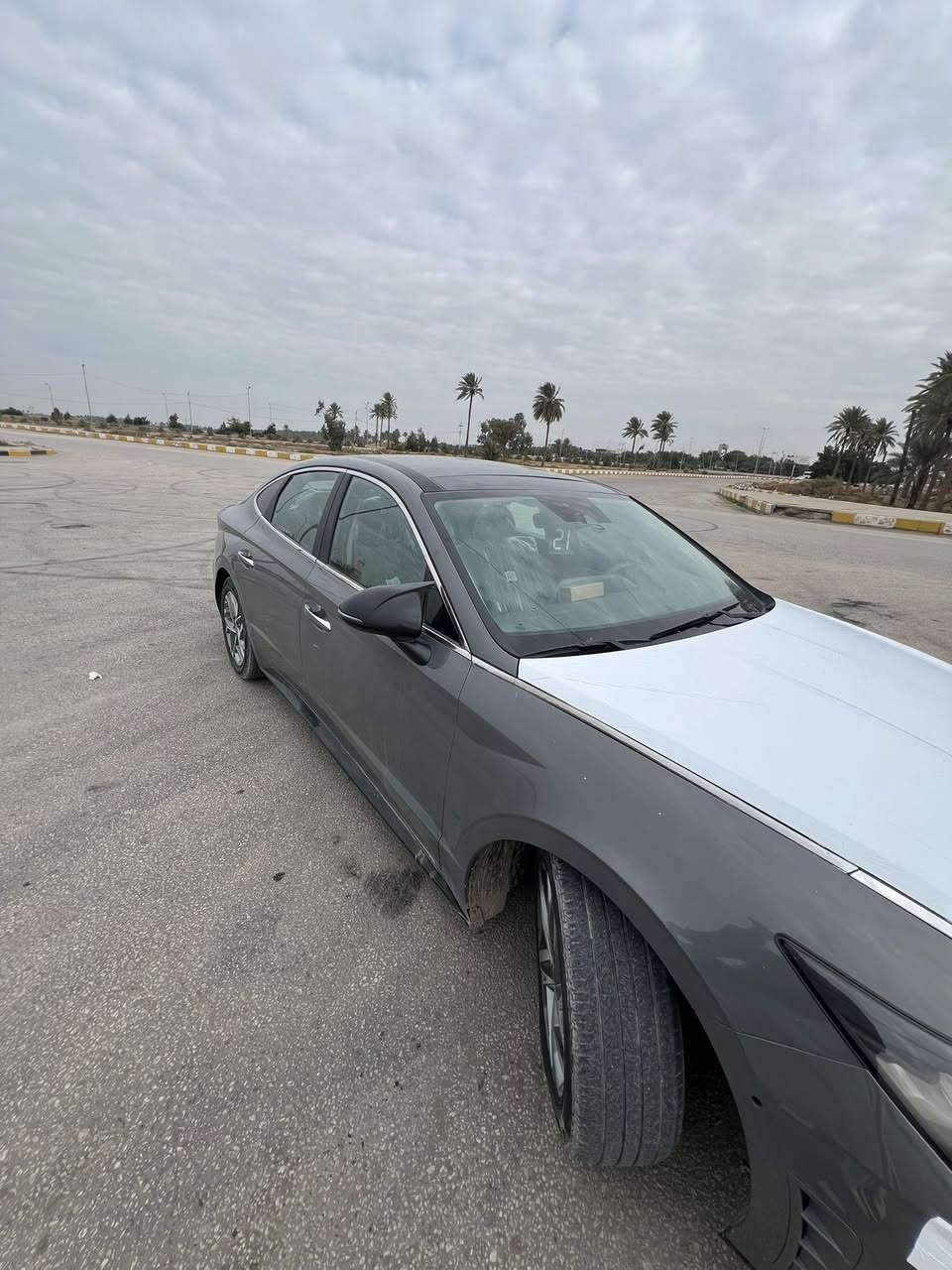 السلام عليكم
سوناتا ٢٠٢١ فول مواصفات 
مكانه حله رقمه بابل (حادث جاملغ وبنيد )
سياره لون سمنتي مميز 
مواصفاته :
بنراما -بصمه -اشاير بل مري -رادار بل مري -رادارات اماميه خلفه -كامره خلفيه -شاشه دجتل -تبريد قطعتين -تدفئه كشنات -كشنات كهوبائيه -5 انظمه قياده -شاشه متغير الوان -شاشه كار بلي -ويل كروم 17-تبريد منفصل -مكينه ٢٥٠٠ gdi) 
سياره جاهزه ع اخر حبه مبيه نقص شرط كير مكينه حداده تبريد كفاله ع وضع شركه
الاستفسار :***********
