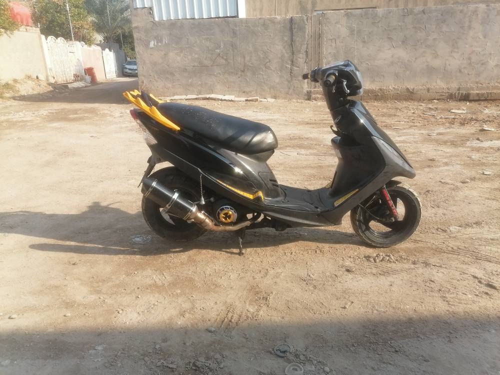 السلام عليكم 
ماكس عدله للبيع او مراوس ب نامه حربي بوشه 49 ما مفتوحه كهربائيّة كلها شغاله بس نقص كتف شحن وبريك امامي سعر 750 وبيها مجال اي ستفسار ***********
