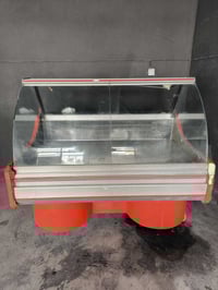 ثلاجة • نظيفة • رانية