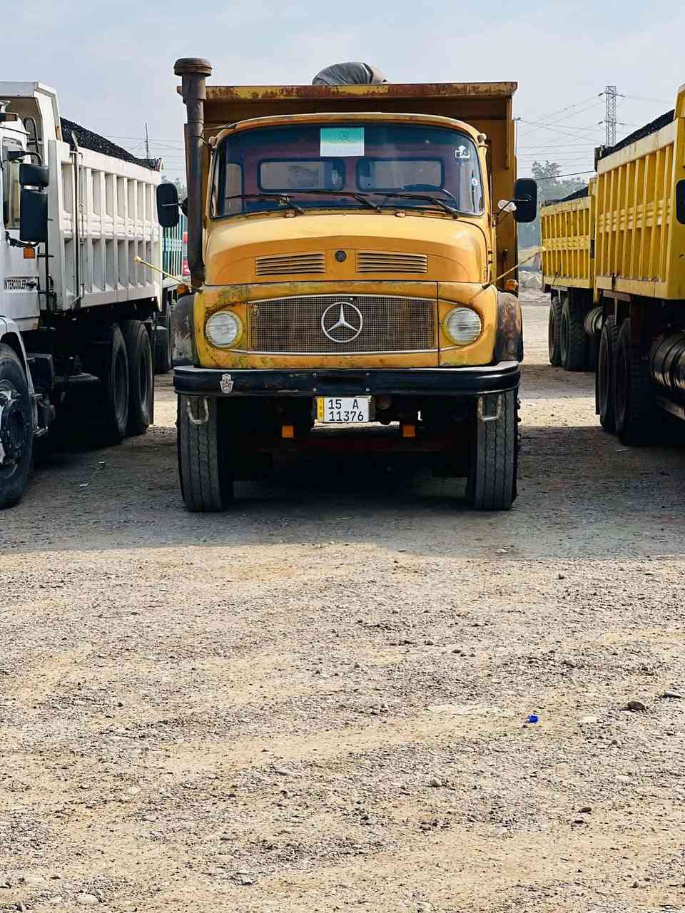 سلام عليكم قجمه موديل 81 سياره جديده كير ٩٠ مجموعه ١٧ بلاديه  تخم تاير شاصي مكفول   محرك ستندر 
***********
