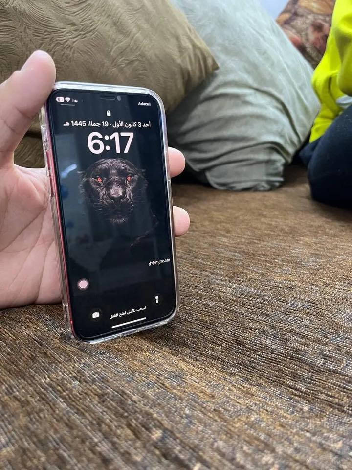 نطيحه الجهاز 
آيفون 12عادي كامرتين 
بطاريه 84.              
نضافه 92
الذاكره 64
الجهاز ممبدل بي كلشي بلادي 
السعر 290بي مجال خير الله 
مكاني بغداد حي اور 
***********
