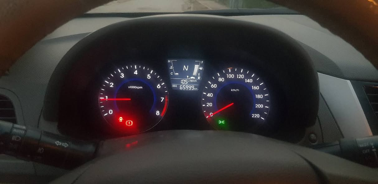 بسم الله الرحمن الرحيم
هيونداي اكسنت ٢٠١٤ خليجي محرك ١٦ رقم اربيل  السيارة بدون صبغ وتبديل وحالوب فقط تعديل بارد بكد ٤ اصابع بهلال خلفي  به ماشية ٦٦ كم حقيقي وبشرط فحص به كابون بنزين/ كركوك ABS سويج شخاطة عدد ٢ وكتلوكات الشركة به اشاير بمري  لايت امامي زنون + ليد  نهاري ٤ اطارات + بطارية جديد مشدود علية السيارة بوضع وكالة كير + محرك ممفتوح ايد وحدة من الشركة تحكمات استيرن ونظام ايكو + كمفروت لصرف الوقود و الاسبير والعدة مامستعمل وغير نازل 

مكان السيارة / كركوك - حي الاسرى 
للتواصل 
 ***********  + واتساب 
*********** + واتساب
