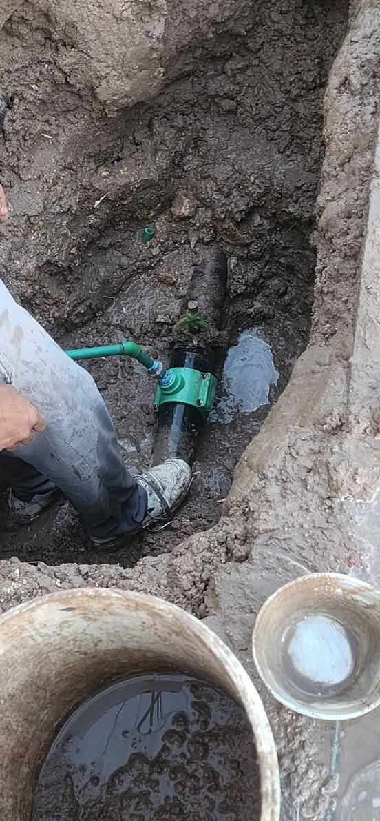 السلام عليكم مستعدون لاتاسيس الماء والمجاري وتصليح البواري مكسوره ماء مجاري وربط المجاري ع الرئيسي بكافه احياء النجف والكوفه وسحب الماء من الرئيسي الاتصال ع الارقام ***********/ ***********
