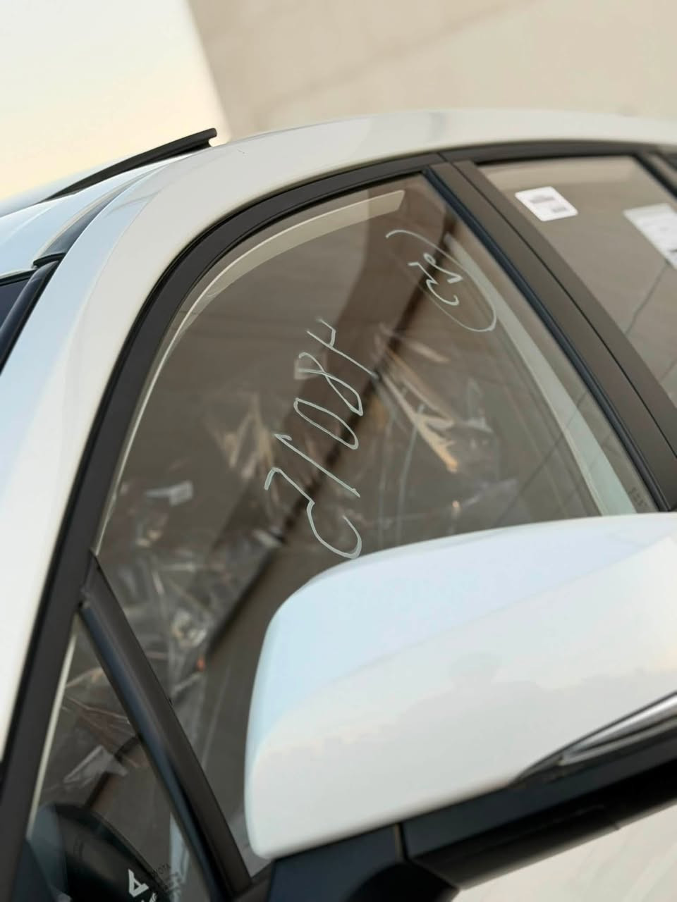 ⚜️بسم الله الرحمـن الرحيم ⚜️
COROLLA CROSS 2025 HEV  13000 km فقط

🛜 رادار امامي
🛜تحديد مسار 
🛜خروج عن المسار
🛜3 انضمة قيادة 
🛜 هاند بريك اوتو
🛜اوتو هولد
🛜كامرة خلفية دوارة 
🛜توقف ذاتي 
🛜جلد اسود 
🛜 بصمة عدد ٢

🔴ملاحضة السيارة ع وضع الوكاله وكفاله عامة

السـعــ🔴ـ ر 27,850  مجالك حك جيتك

 ⚜️***********  صاحب السيارة ⚜️
