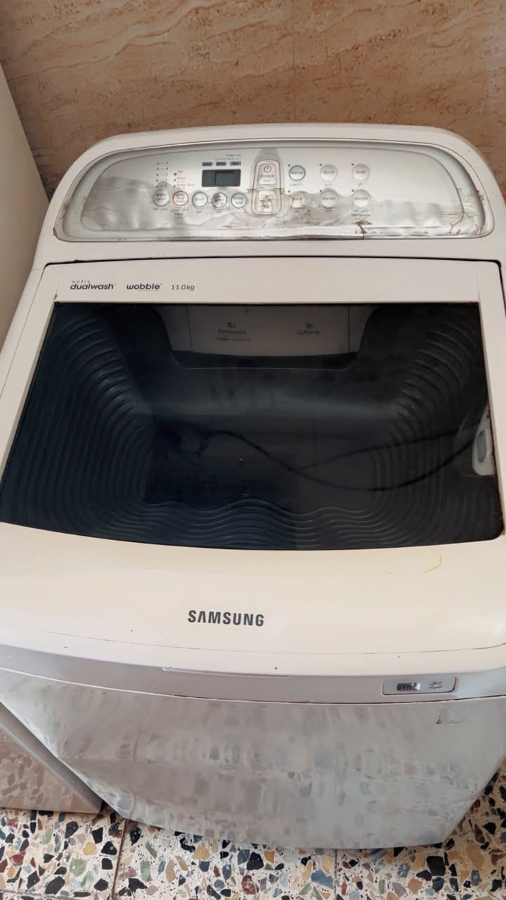 غراض بيت للبيع للاستفسار *********** او مراسله ماسنجر
