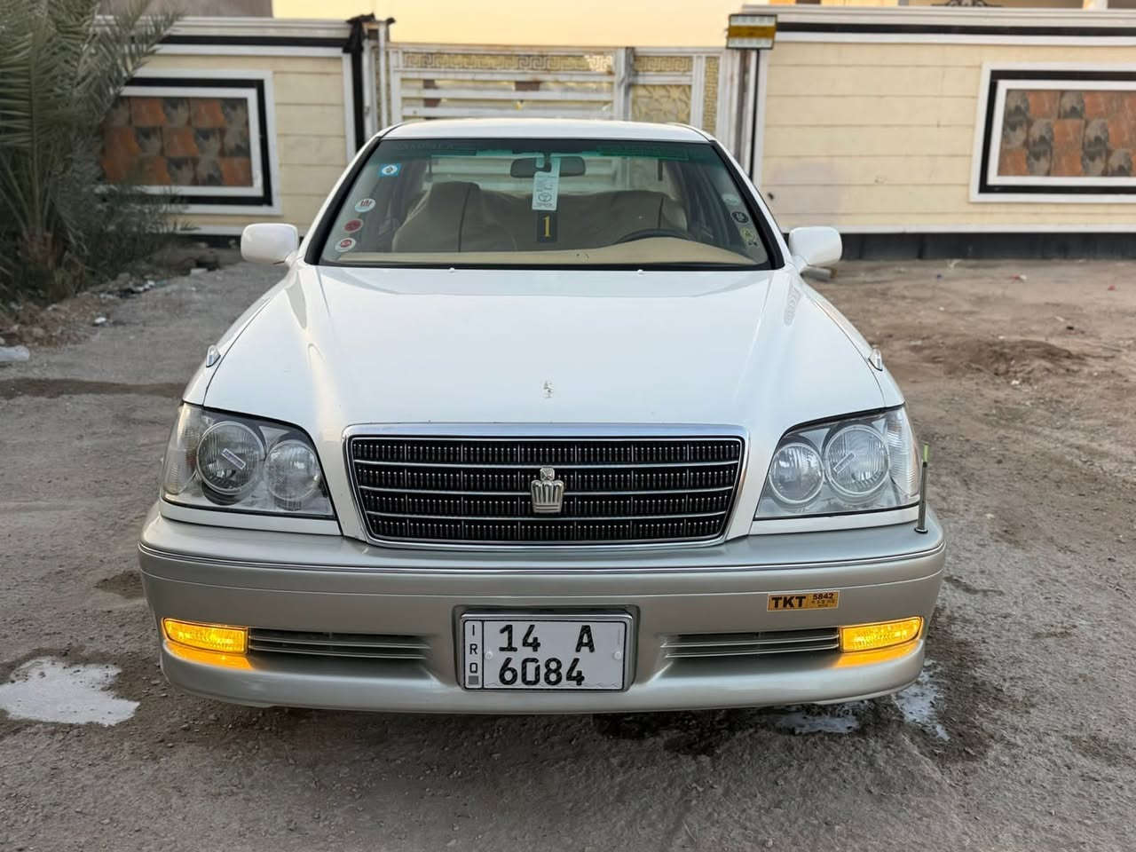 ***********
السعر 135 وبيه مجال
جنون موديل 2001اصل تحويل رقم نكليزي بصره مكفوله كفاله عامه من الضربه والكصه والنقل جثه والعيب الشرعي والاصوليات مكينه وكير جدد تخم تاير ويل جدد حداديه جديده فول عده لفتحه شاصي 75 كرستال اصل تبريد قطعتين سياره جديده ماناقصه شي
