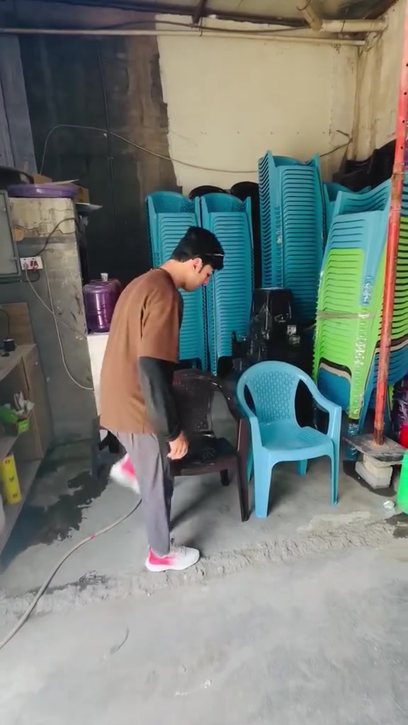 توفر لدينه كرسي سعر عله هاتف ***********
