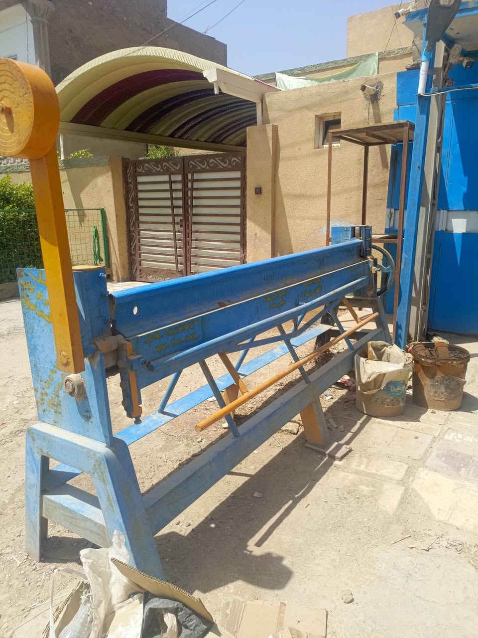 متوفر للبيع معواجه مترين ونص 
وطبر 
***********
